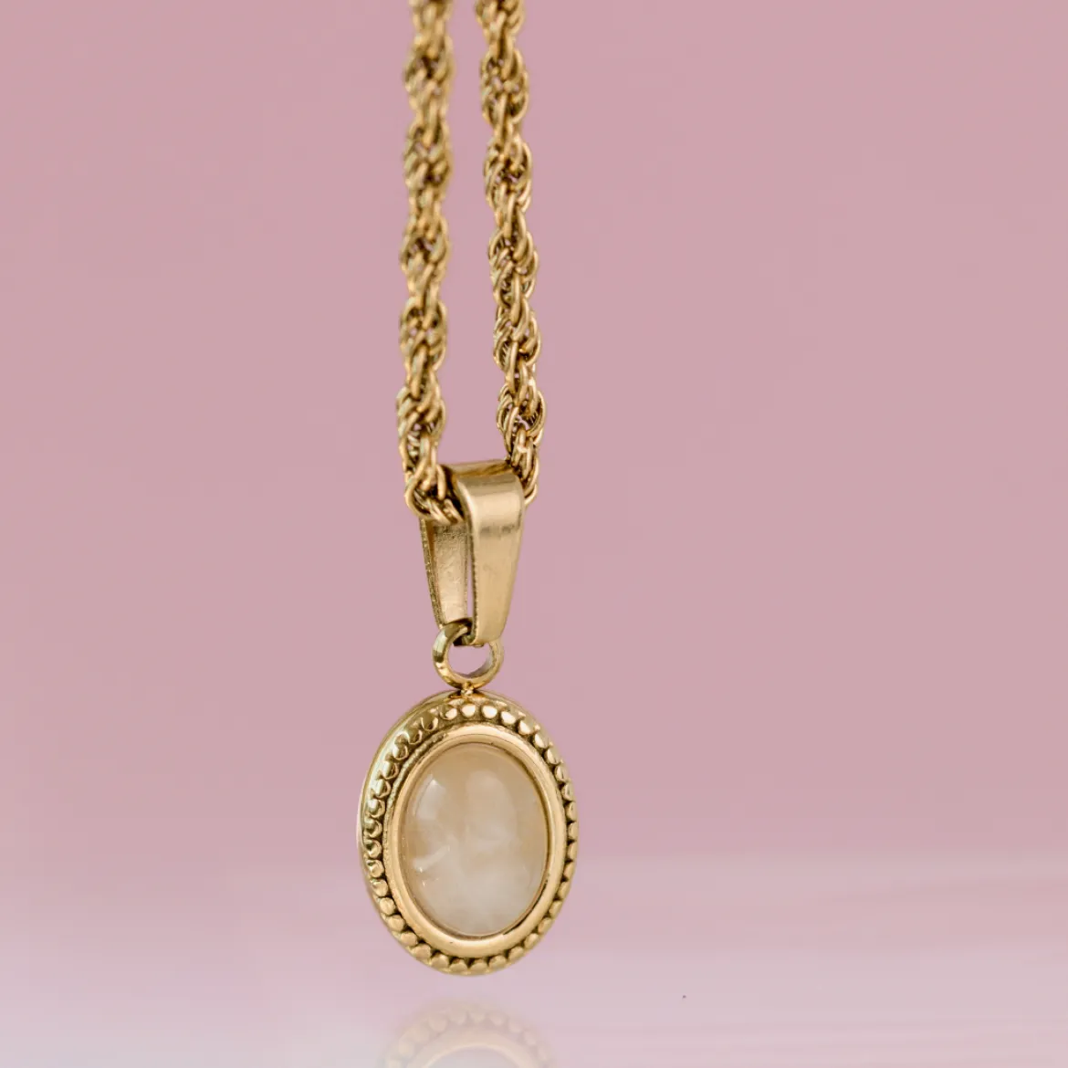 Blush Quartz Necklace Roségold