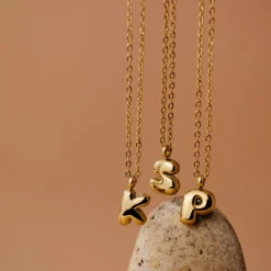 Bubble Letter Necklace Silber - A