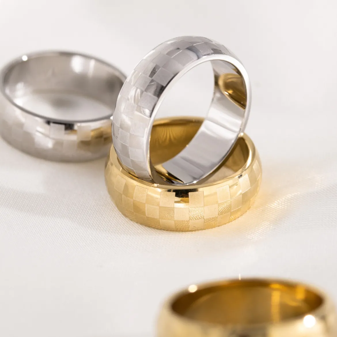 Chequer Ring Gold