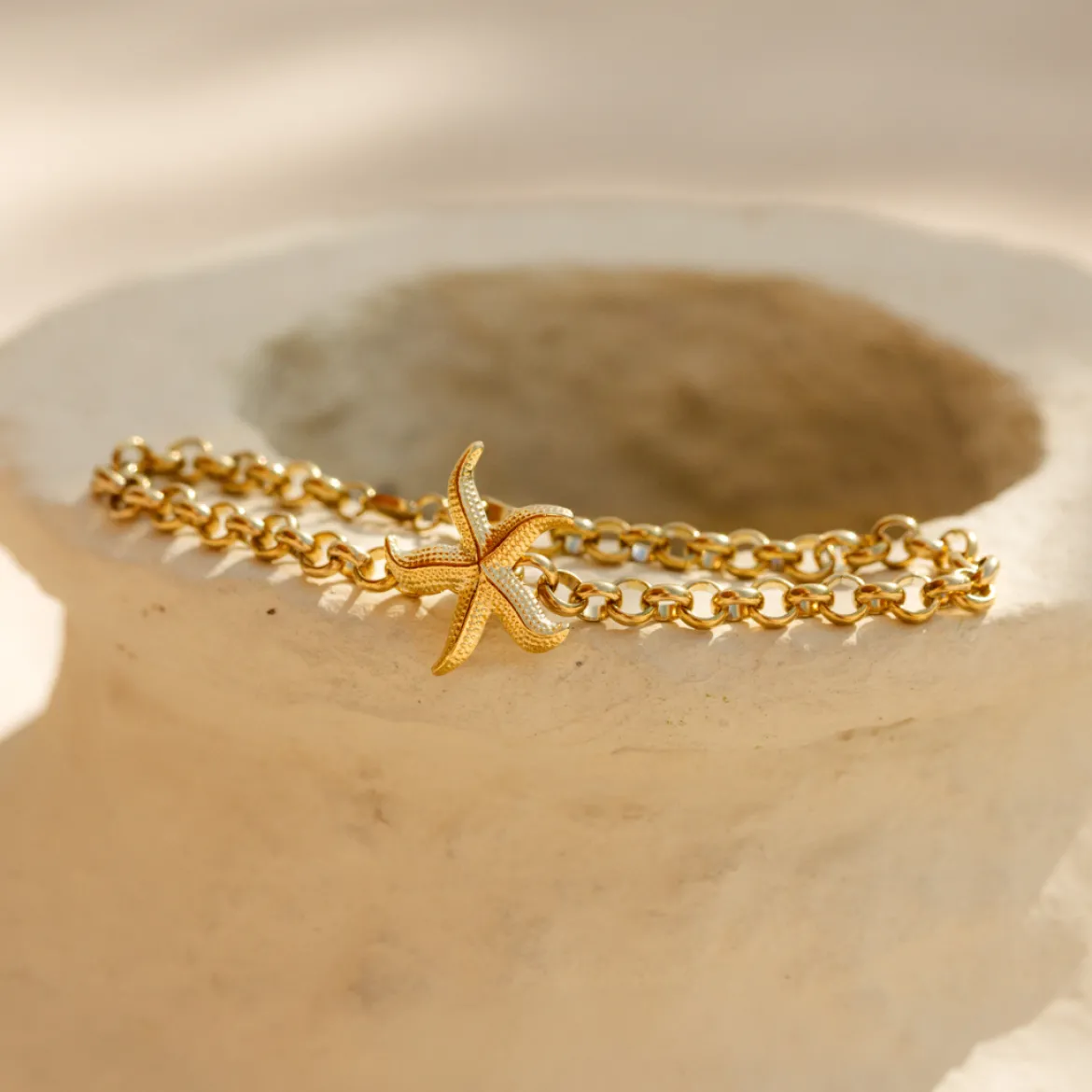 Chunky Starfish Bracelet Gold