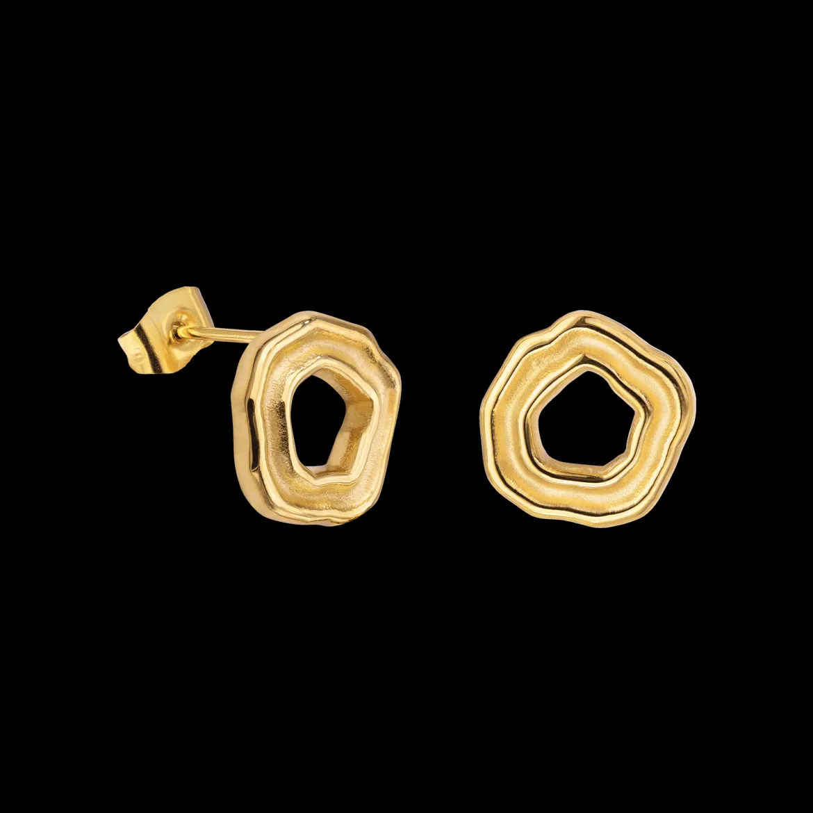 Coastal Charm Studs Gold