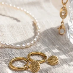 Cute Shell Hoop Set Gold