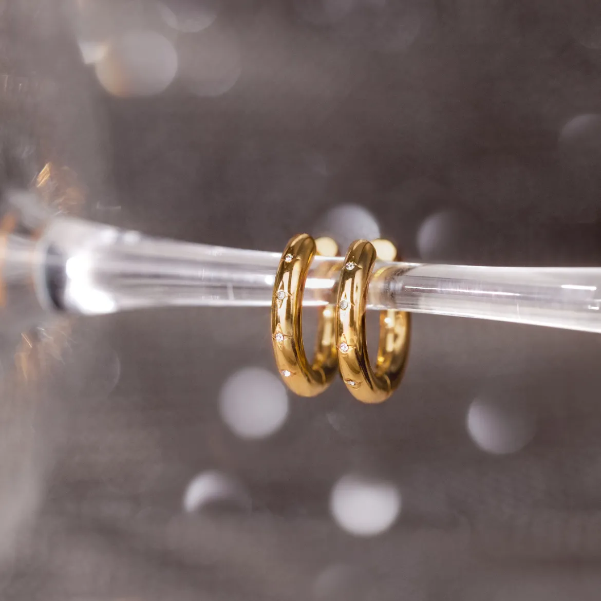 Cute Stargaze Hoops Medium Gold