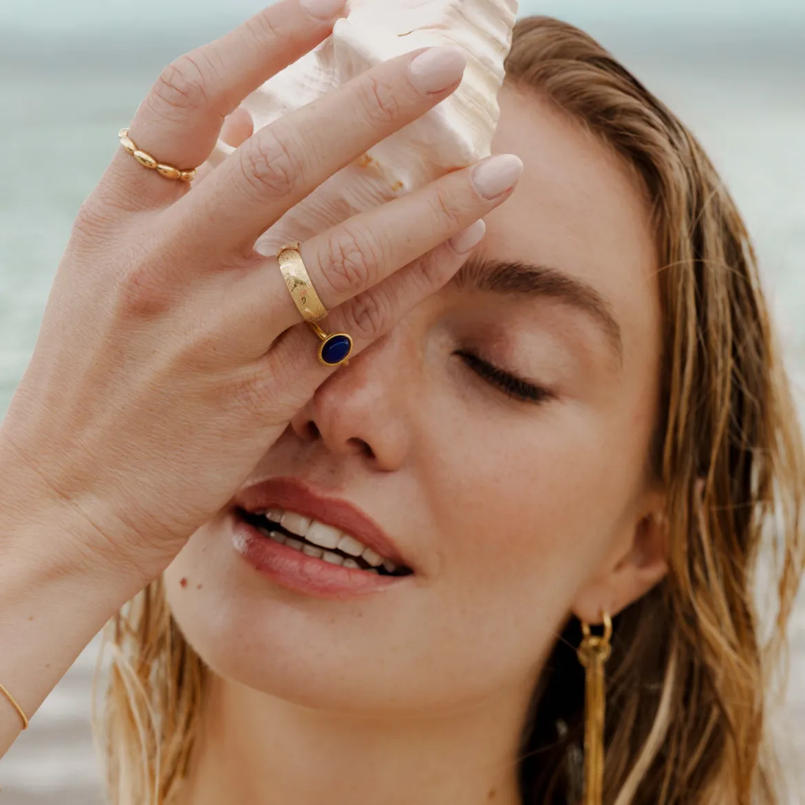 Drop in the Ocean Ring Gold