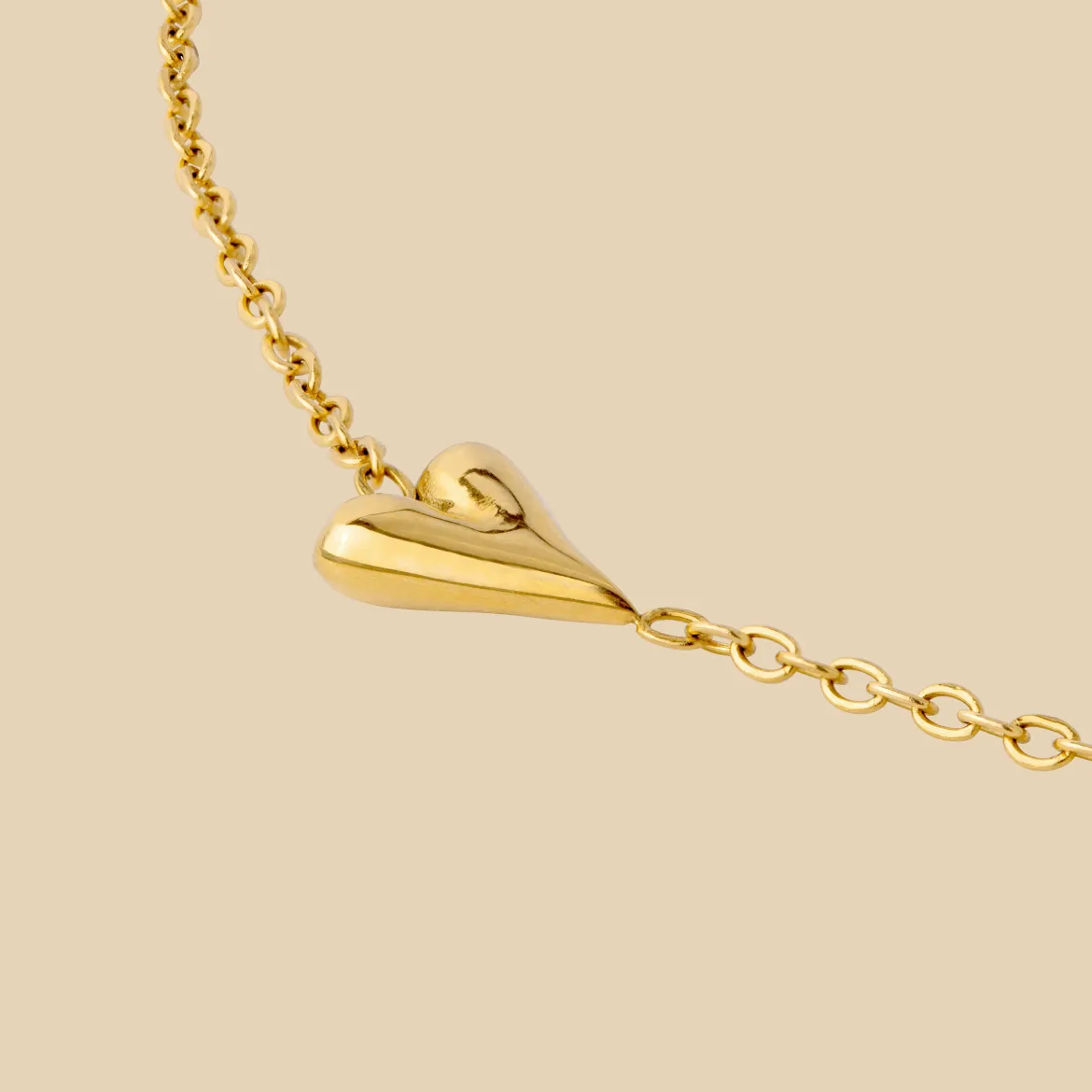 Flowy Heart Necklace Bundle Gold