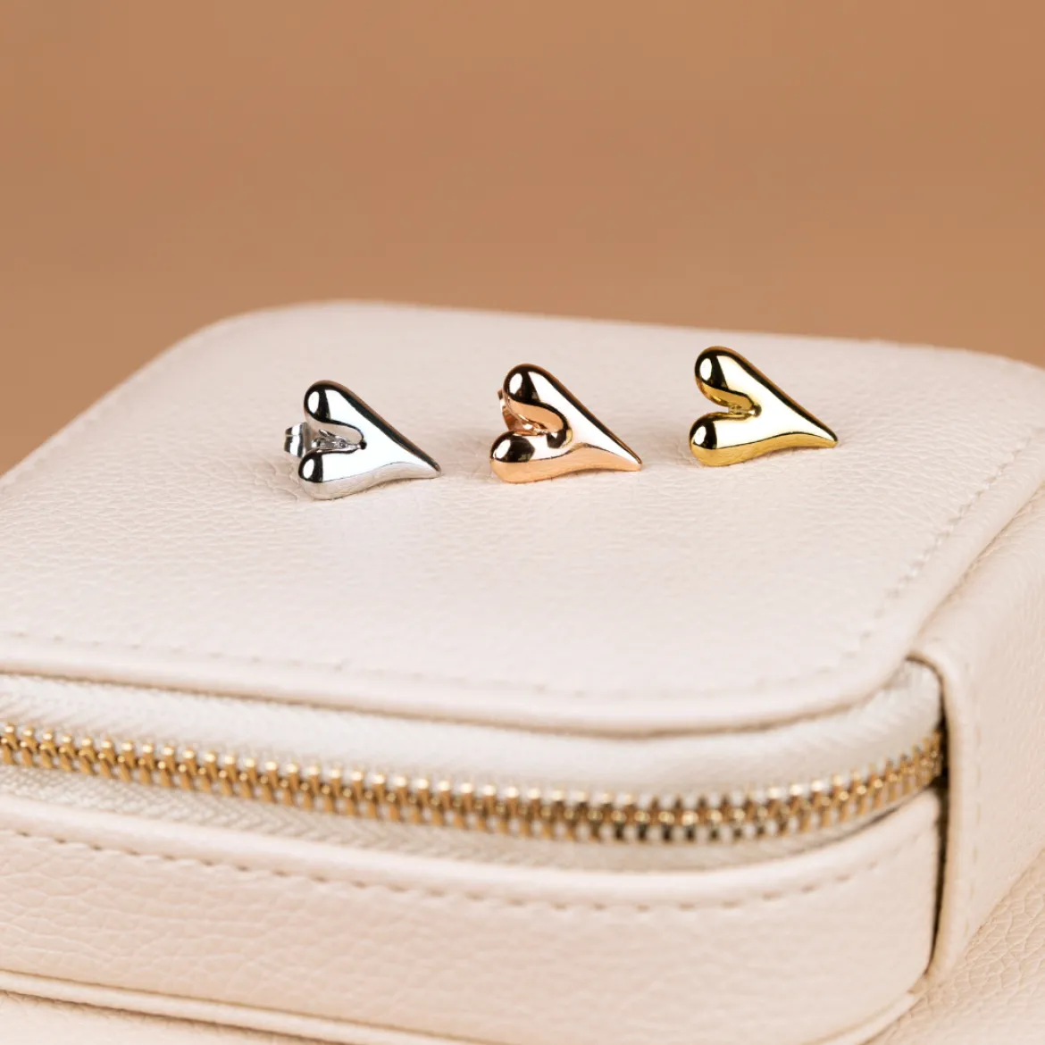 Flowy Heart Studs Small Silber