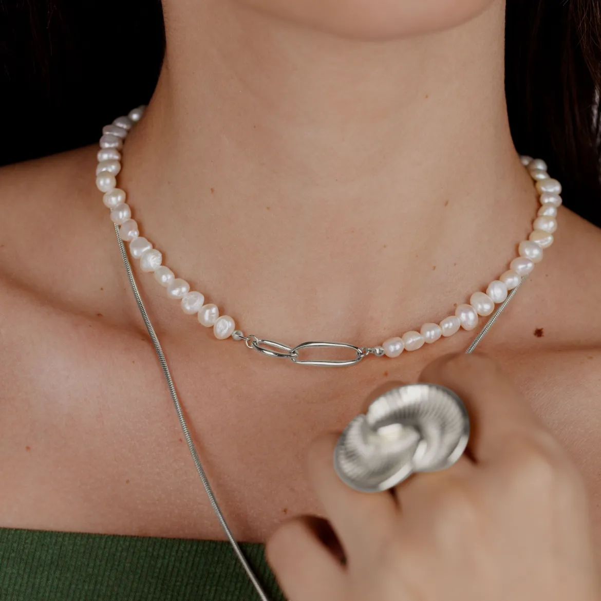 Fluidity Pearl Necklace Silber