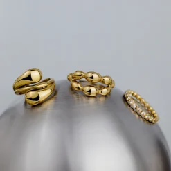 Graceful Curves Ring Gold