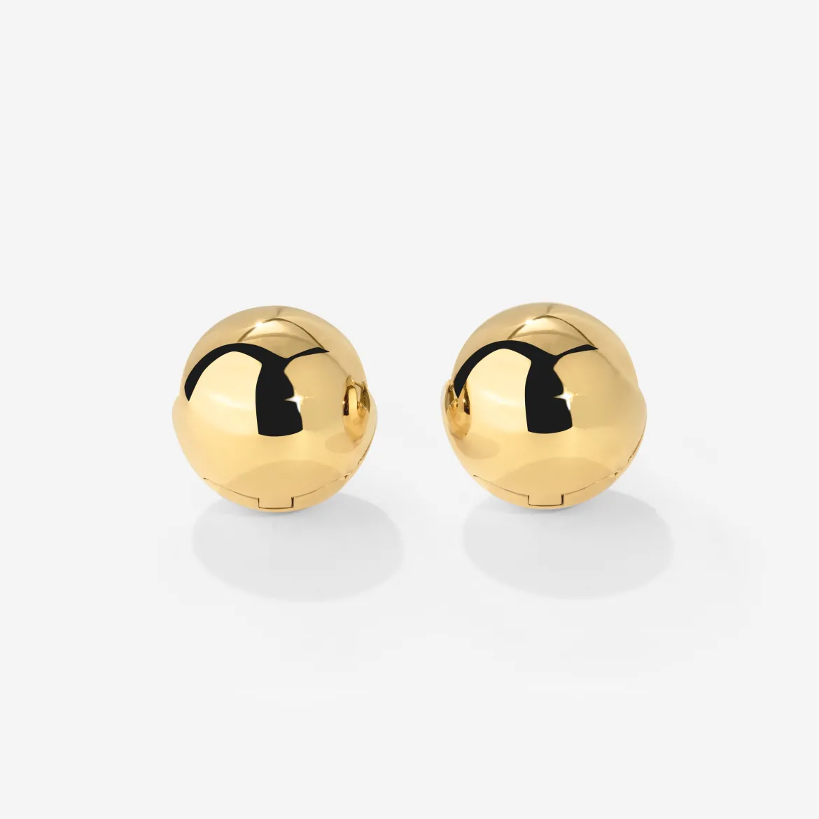 Graceful Curves Studs Gold