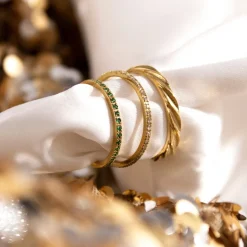 Green Sparkle Ring Gold