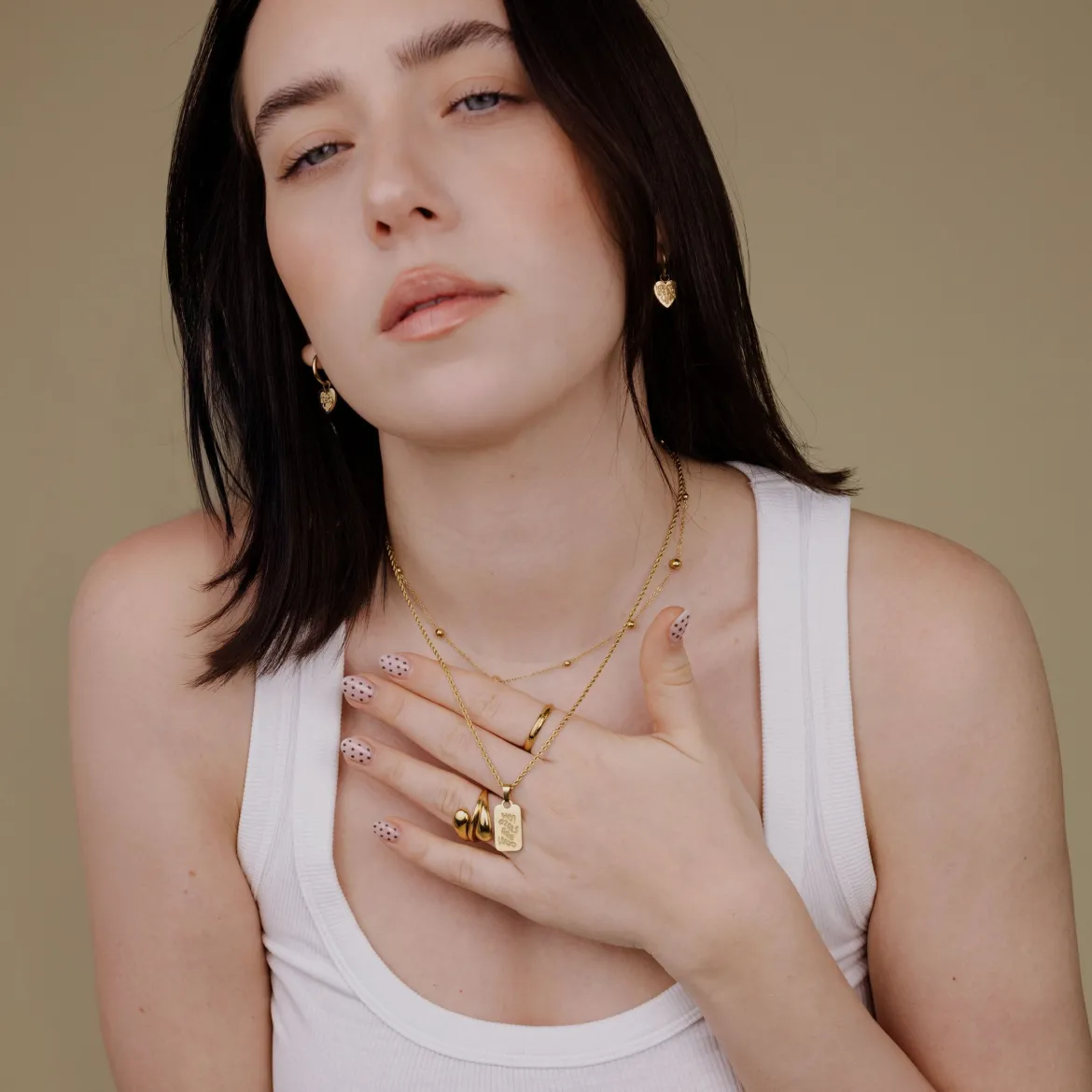 Hot girls are loud Necklace Gold