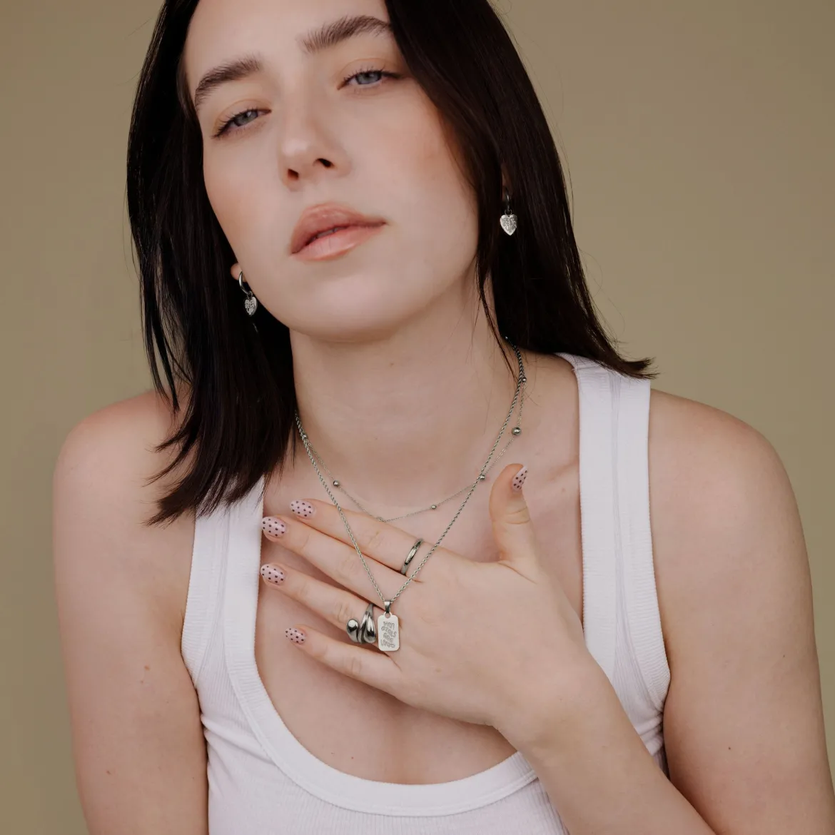 Hot girls are loud Necklace Silber