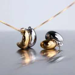Huggie Studs Gold