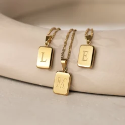 Letter Necklace Silber - A