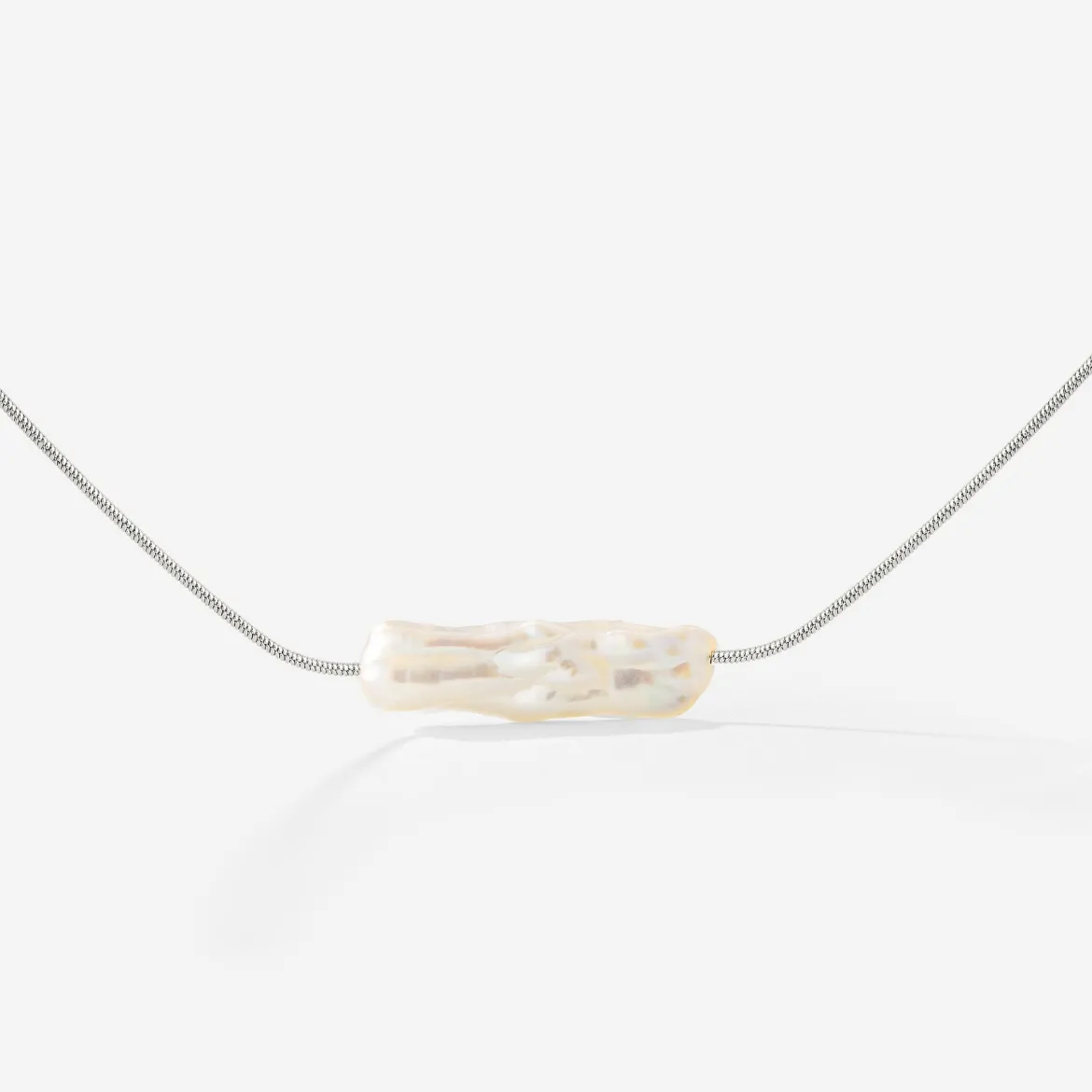 Luminous Pearl Choker Silber