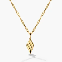 Lustrous Pendant Necklace Gold