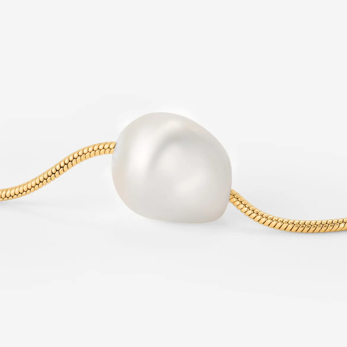 Minimalist Pearl Bundle Gold
