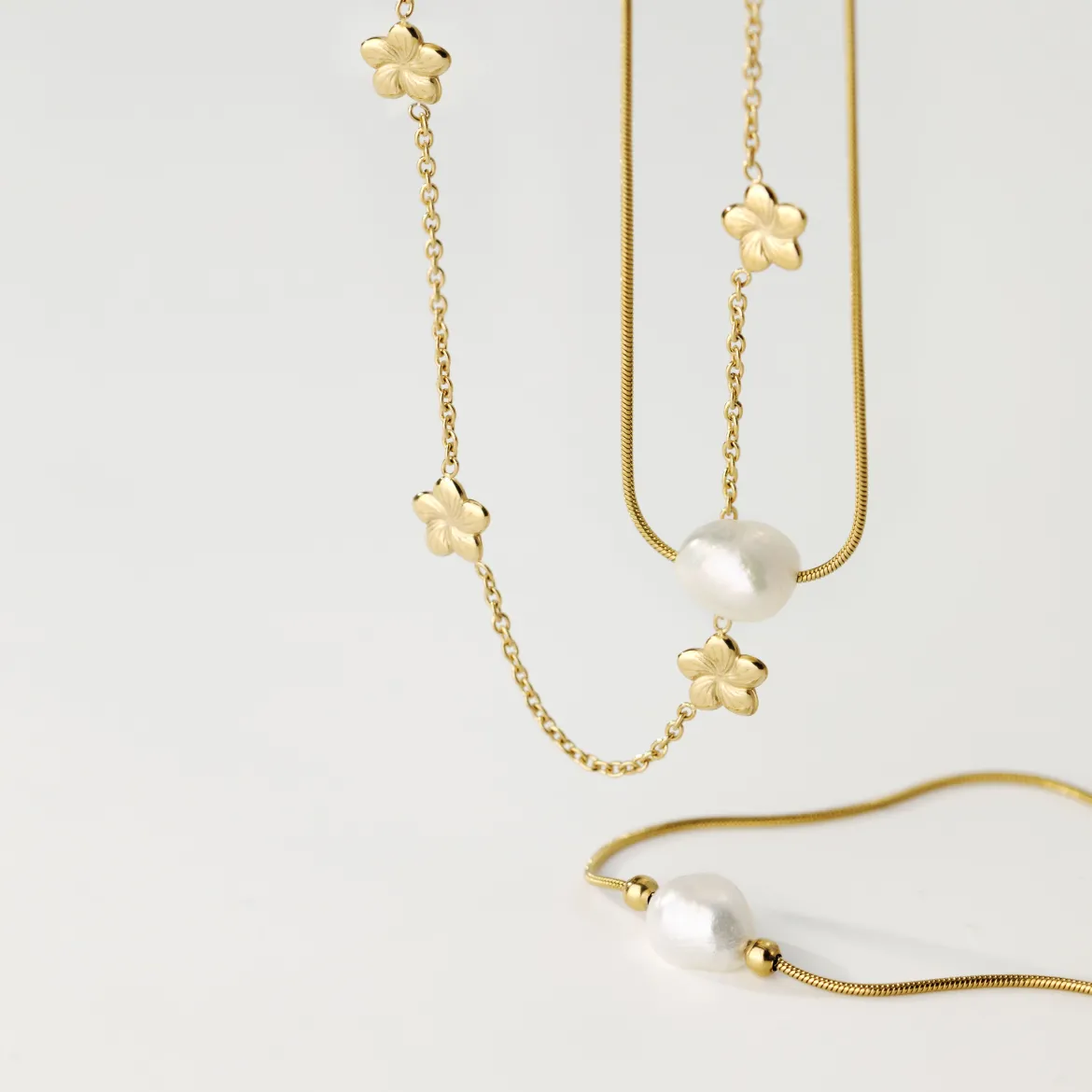 Minimalist Pearl Bundle Gold