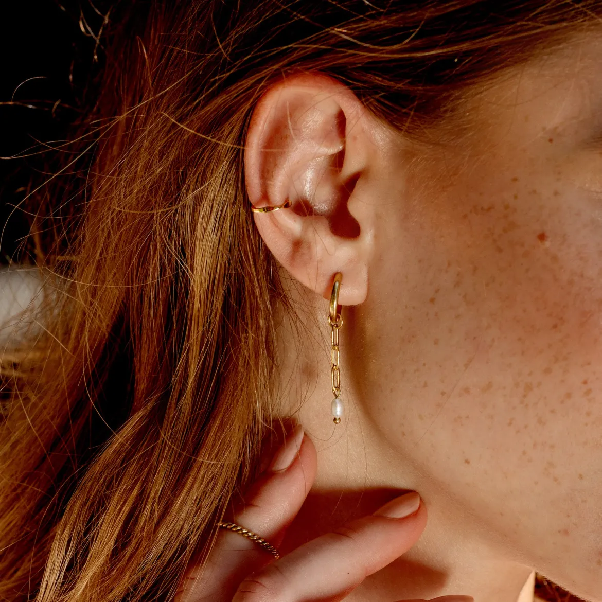 Offbeat Ear Cuff Gold