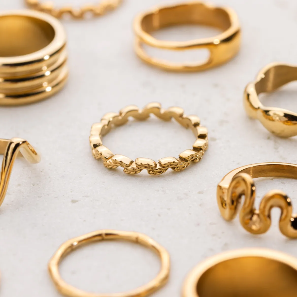 Petal Line Ring Gold