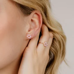 Pretty Pink Daisy Studs Roségold