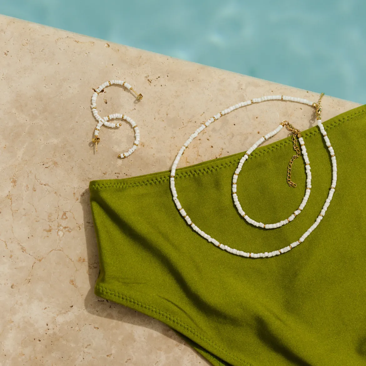Puka Shell Hoop Studs Roségold