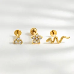 Radiant Flower Piercing Stud Gold