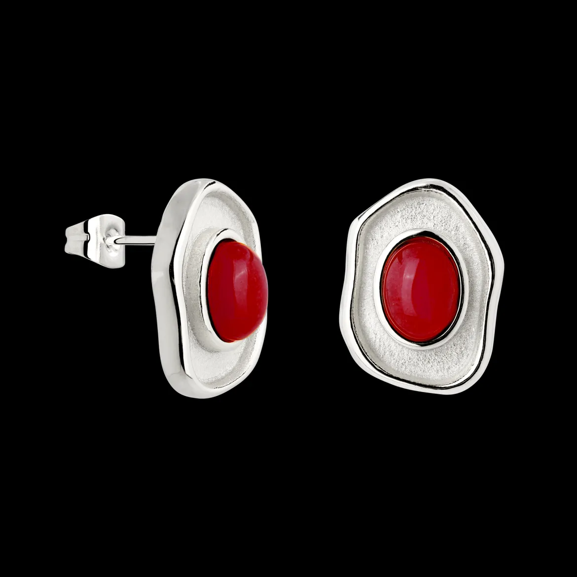 Scarlet Treasure Studs Silber
