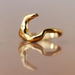 Serene Silvia Ring Gold