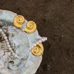 Siren's Spell Studs Gold