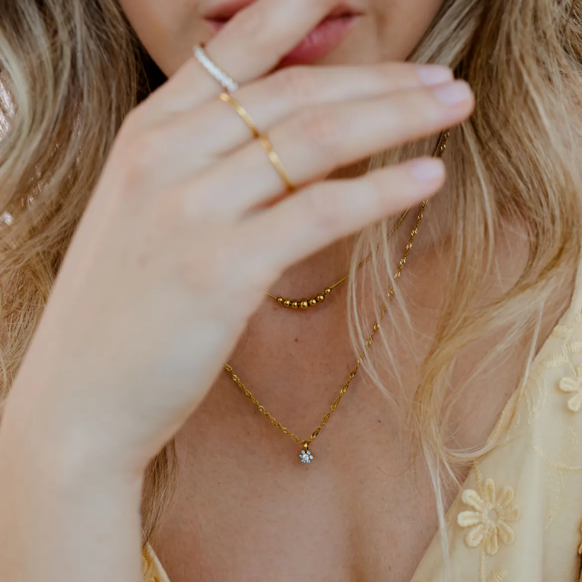 Sparkling Blue Petal Necklace Gold