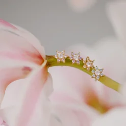 Sparkling Pink Petal Studs Roségold
