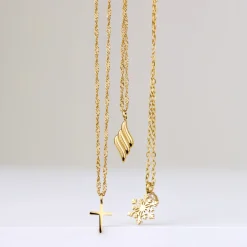 Sparkling Snowflake Necklace Gold