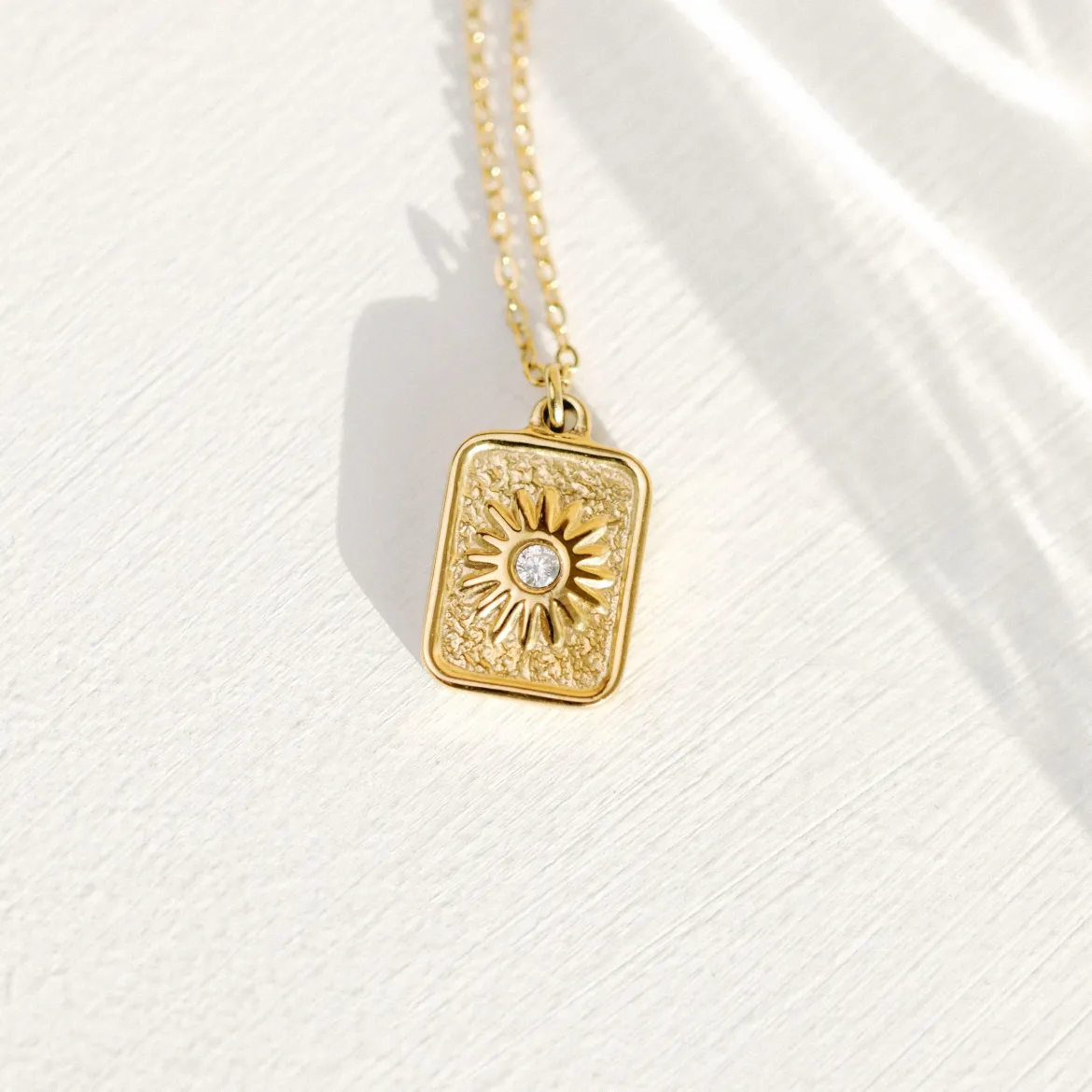 Sun Relic Necklace Gold