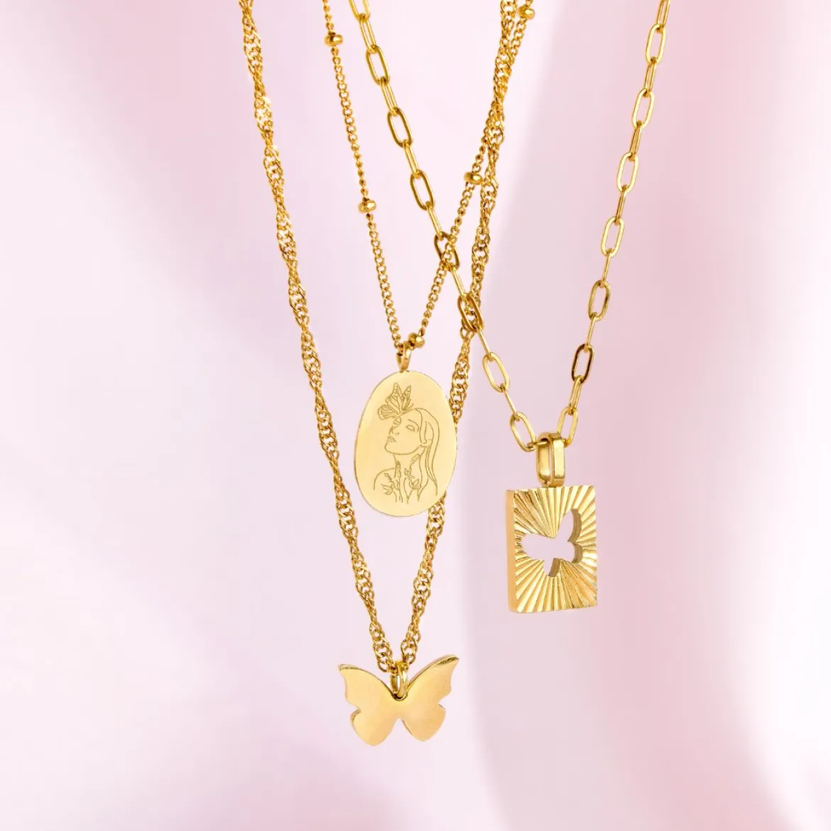 Tender Grace Necklace Gold