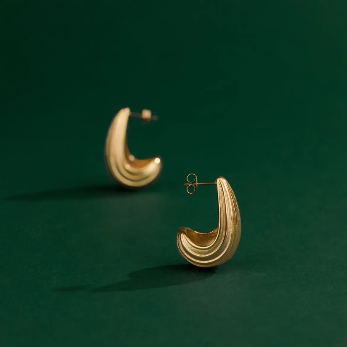 Textured Droplet Studs Small Gold