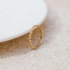Tiny Romance Ring Gold