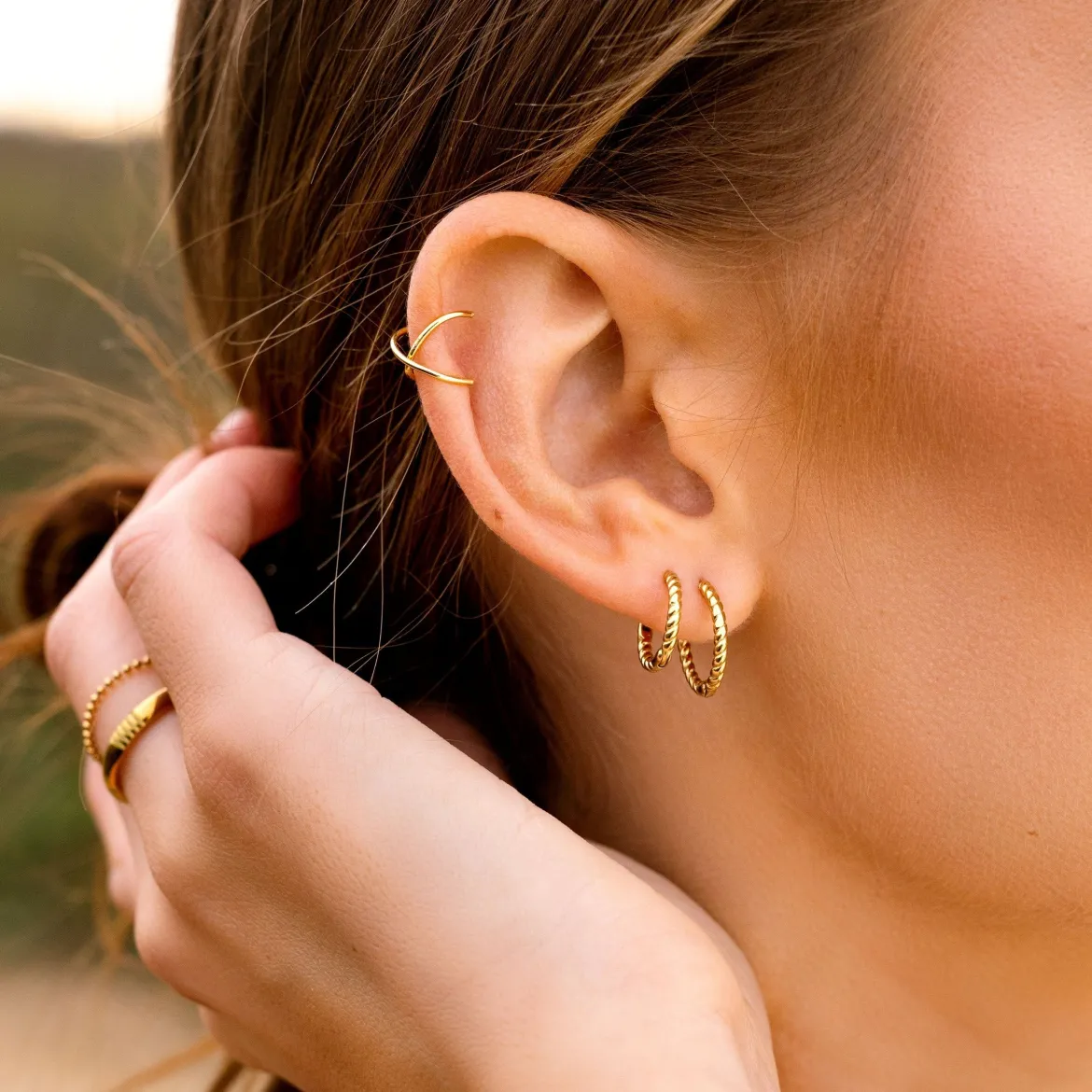 Twisted Hoops Baby - Gold