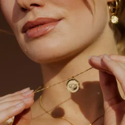 Zodiac Necklace – Cancer / Krebs Gold