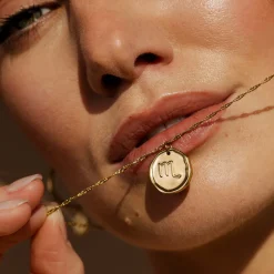 Zodiac Necklace – Scorpio / Skorpion Gold